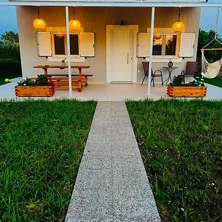 Hébergement de vacances μάζης εξοχικές *